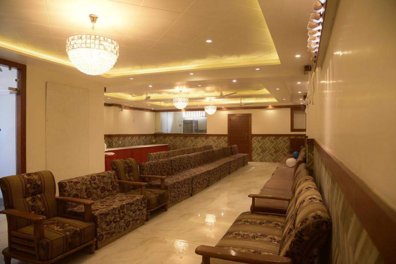 Hotel Le Cypress Bareilly Eksteriør bilde