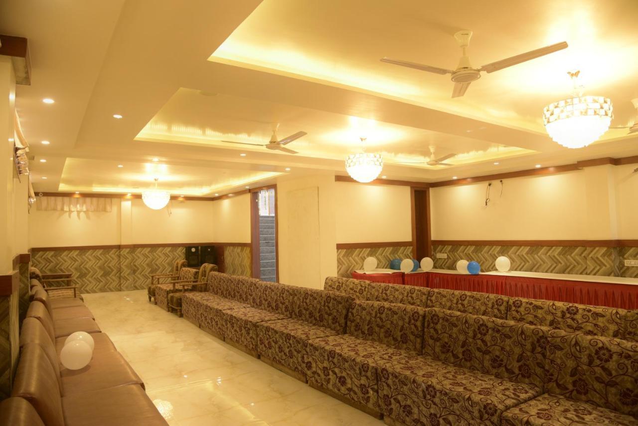 Hotel Le Cypress Bareilly Eksteriør bilde