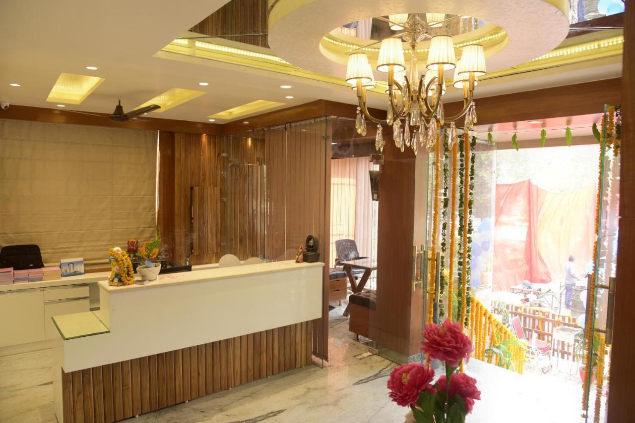 Hotel Le Cypress Bareilly Eksteriør bilde